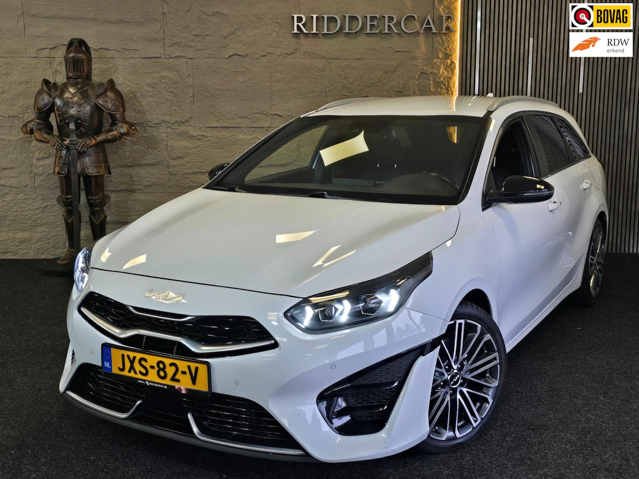 Kia Cee'd Sportswagon - Ceed 1.5 T-GDi GT-Line|GARANTIE|ADAPTIVE|CARPLAY|CAMERA|STUUR/STOELVERWARMING - AutoWereld.nl