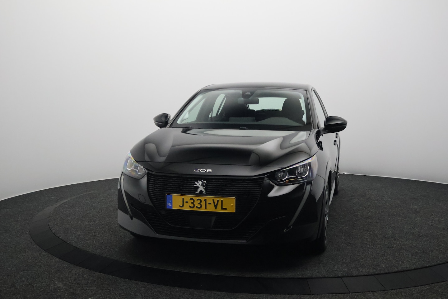 Peugeot e-208 - EV Active 50 kWh SOH 92,9% | Navigatie | Carplay&Android | Parkeersensoren - AutoWereld.nl