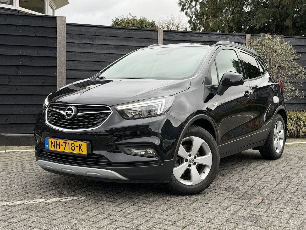 Opel Mokka X - Edition 1.4 Turbo 140PK Navigatie, Achteruitrijcamera, Parkeersensoren, Apple Carplay, And - AutoWereld.nl