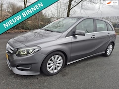 Mercedes-Benz B-klasse - 180 d Lease Edition COMPLEET MET TAXI METERS ZO UIT HET WERK
