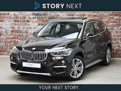 BMW X1 - sDrive18i Executive xLine Automaat / Panoramadak / Cruise Control / Navigatie / Parkeersen