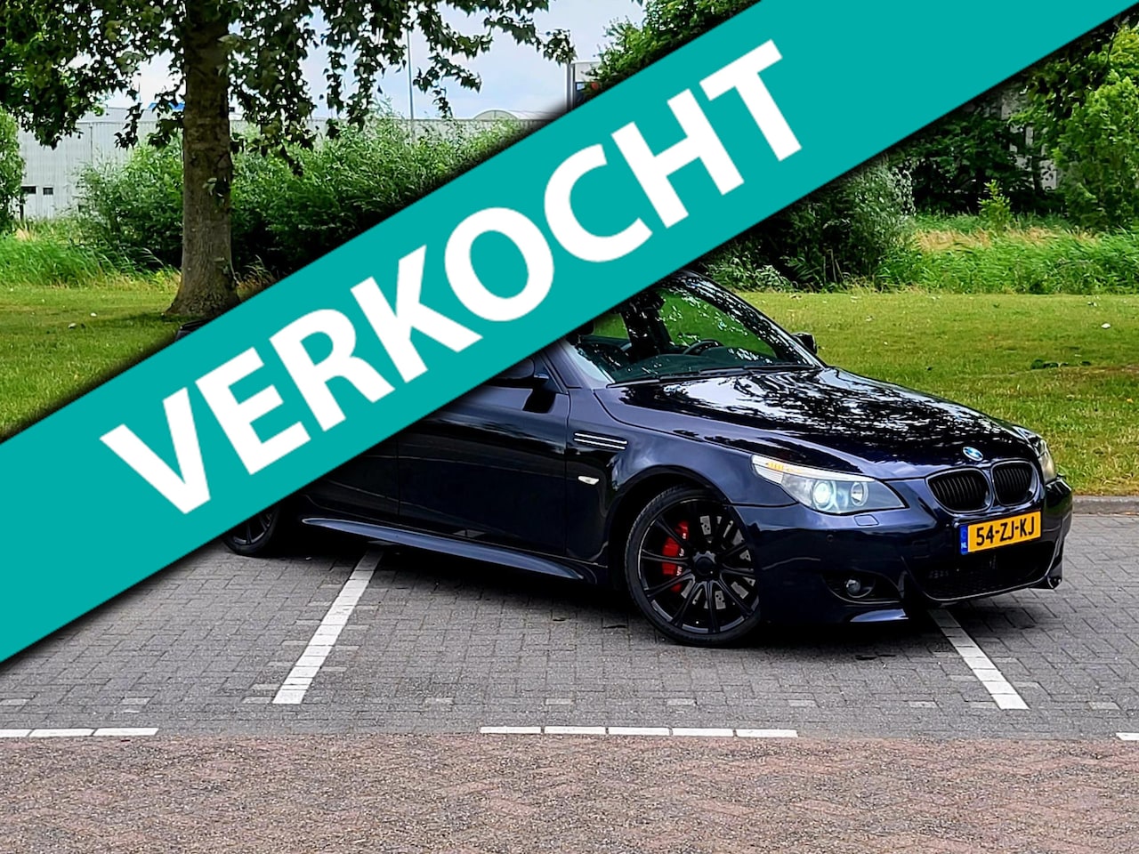 BMW 5-serie - 530i Executive M-Pakket / Automaat / NAvi / Carplay / Camera / Nieuwe Apk - AutoWereld.nl