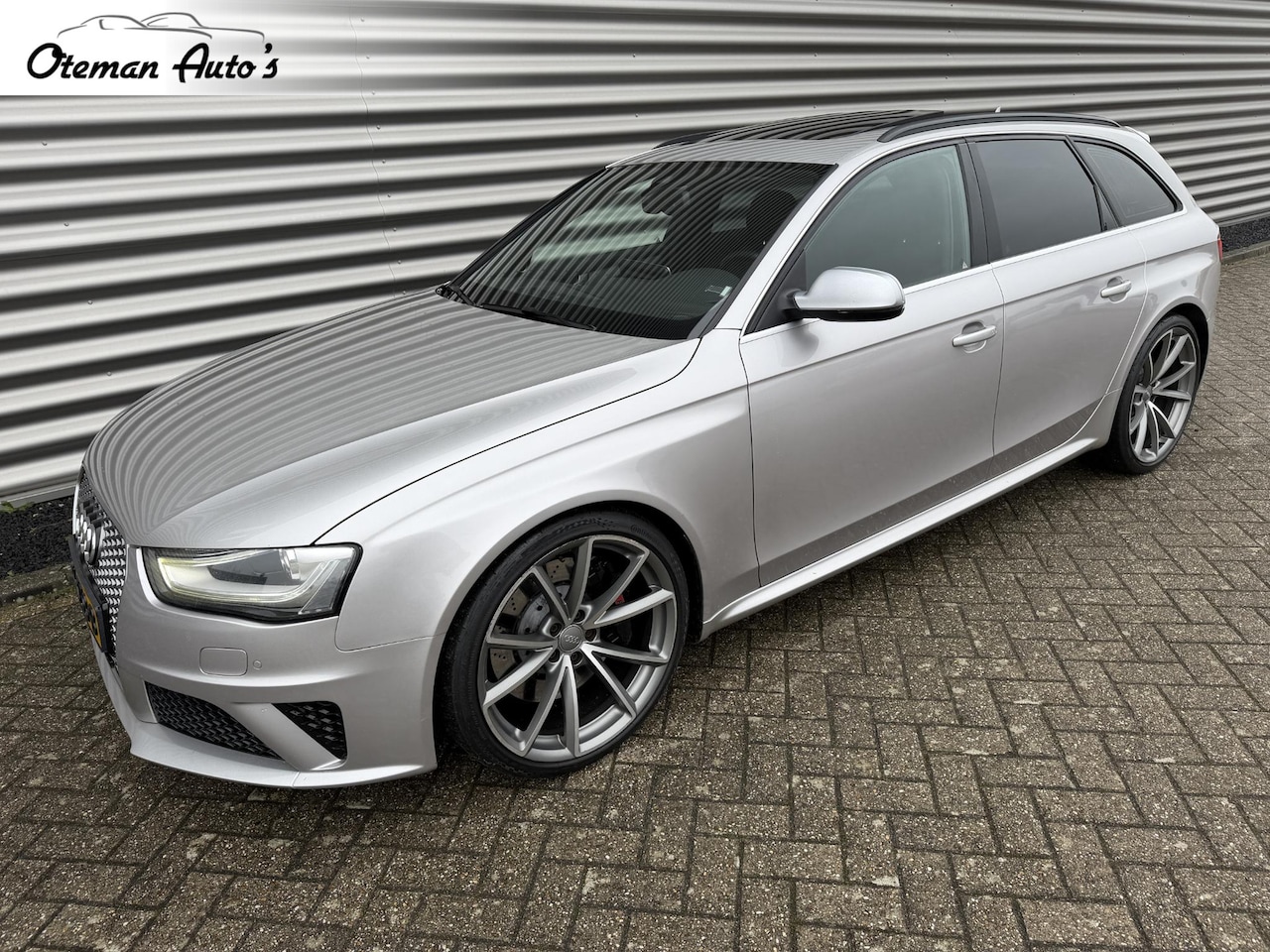 Audi A4 Avant - 4.2 FSI RS 4 quattro B&O Panorama - AutoWereld.nl