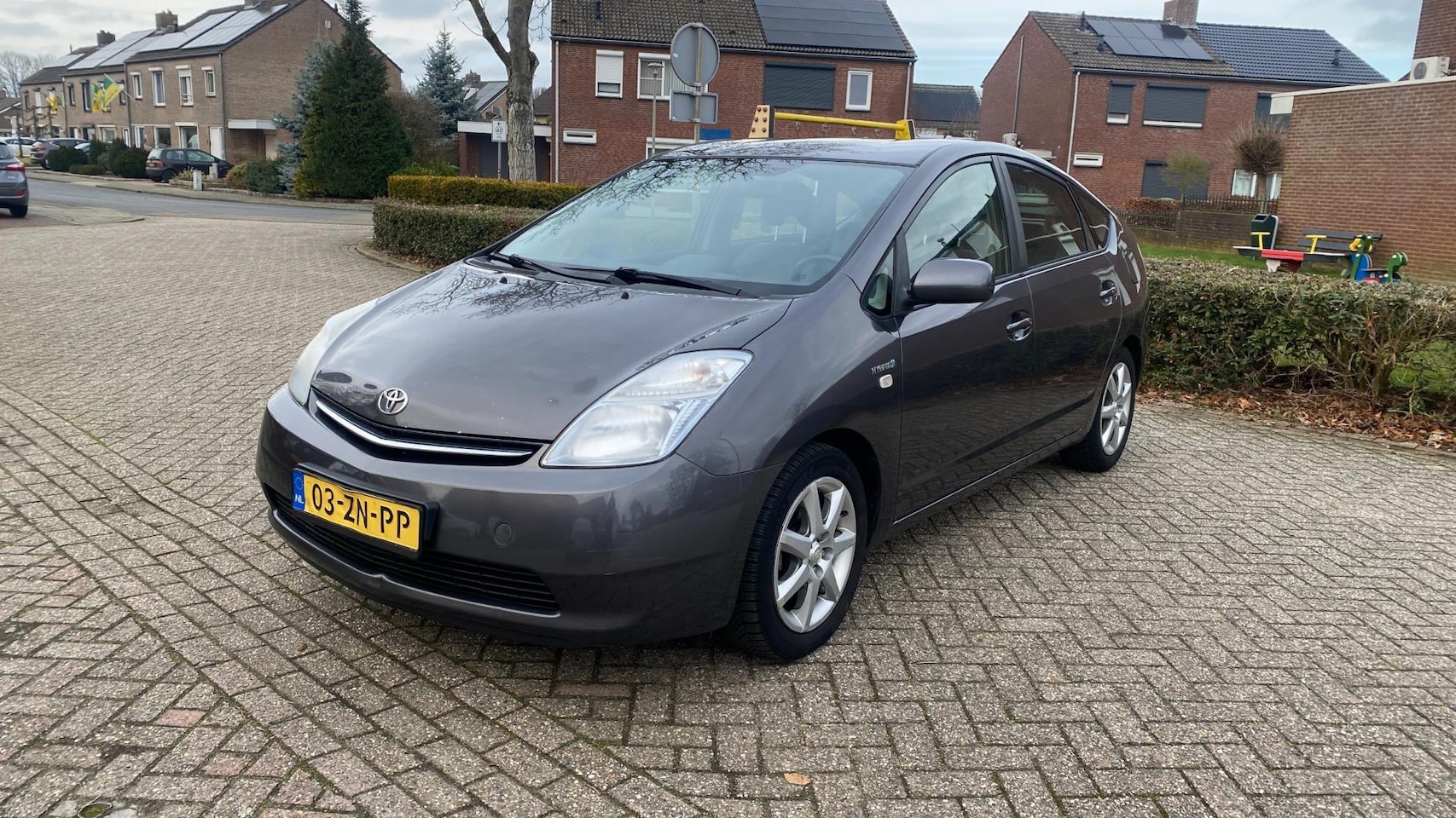 Toyota Prius - 1.5 VVT-i Comfort 1.5 VVT-i Comfort - AutoWereld.nl
