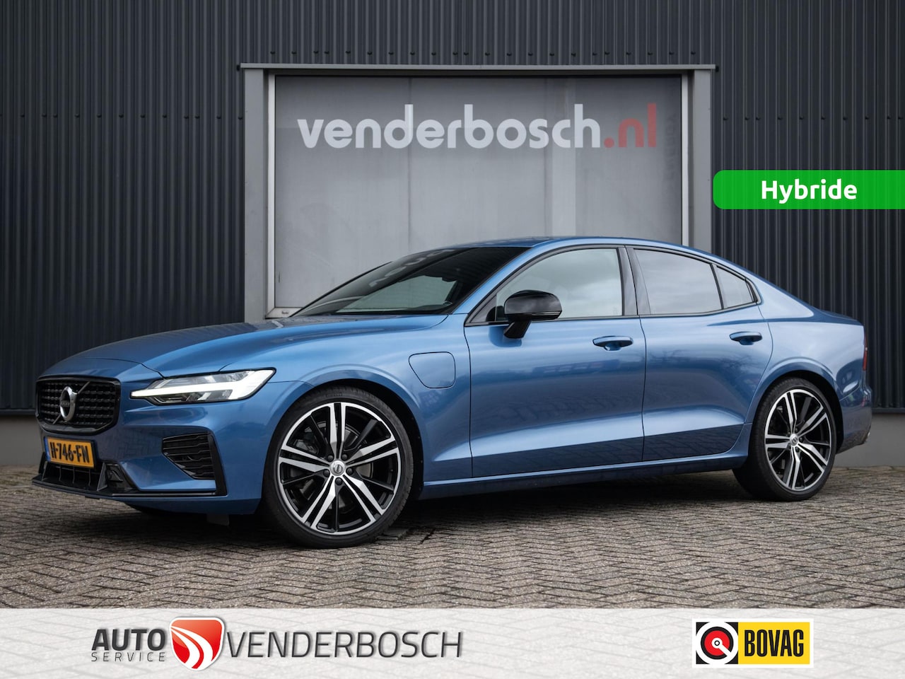 Volvo S60 - 2.0 T6 AWD Twin Engine R-Design ACC | CarPlay | Camera | H&K | Keyless | Memory | Trekhaak - AutoWereld.nl