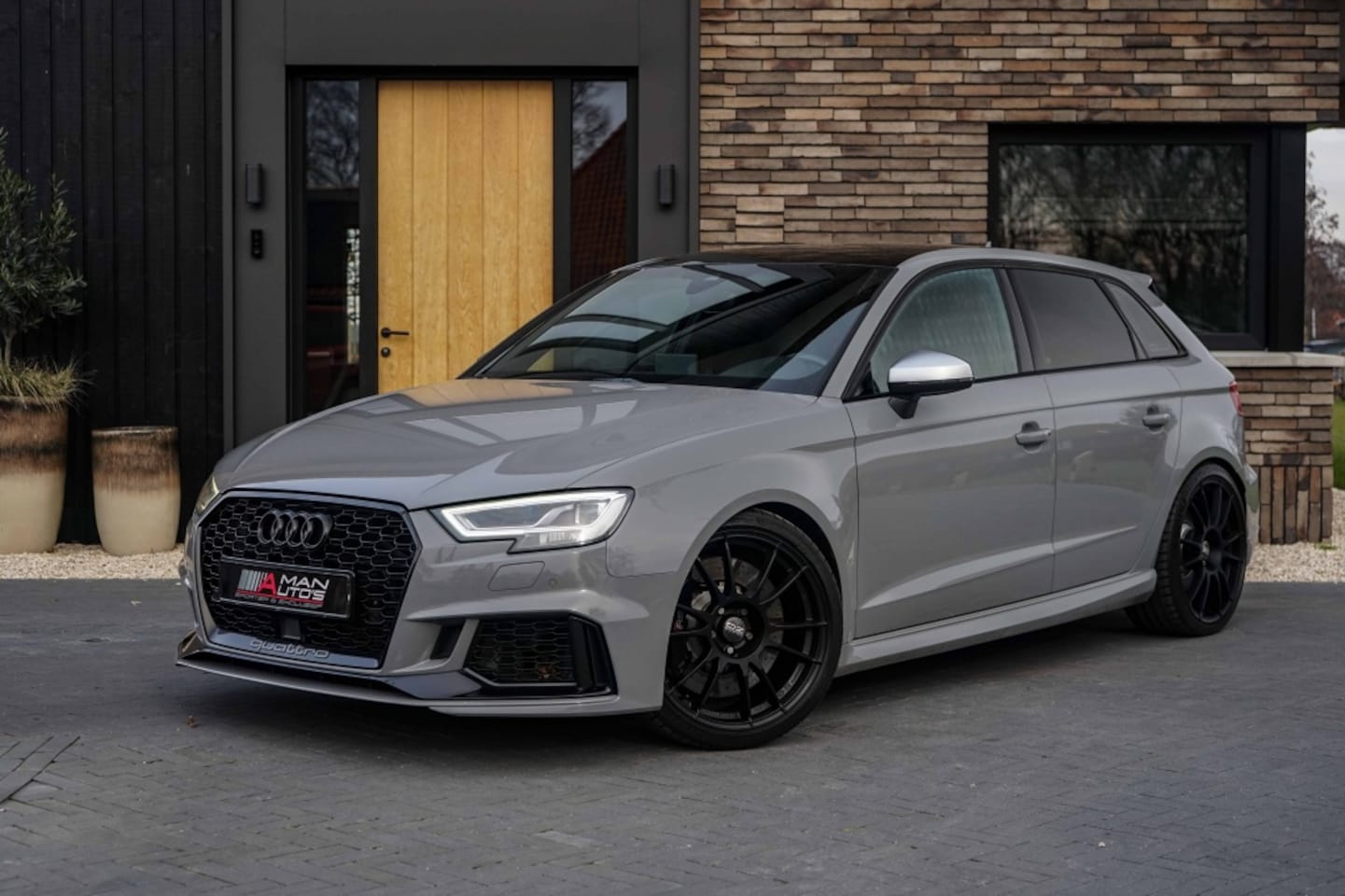 Audi RS3 - Sportback 2.5 TFSI Quattro DAZA/RS-Zetels/DCC/KW/B&O/NON-OPF - AutoWereld.nl