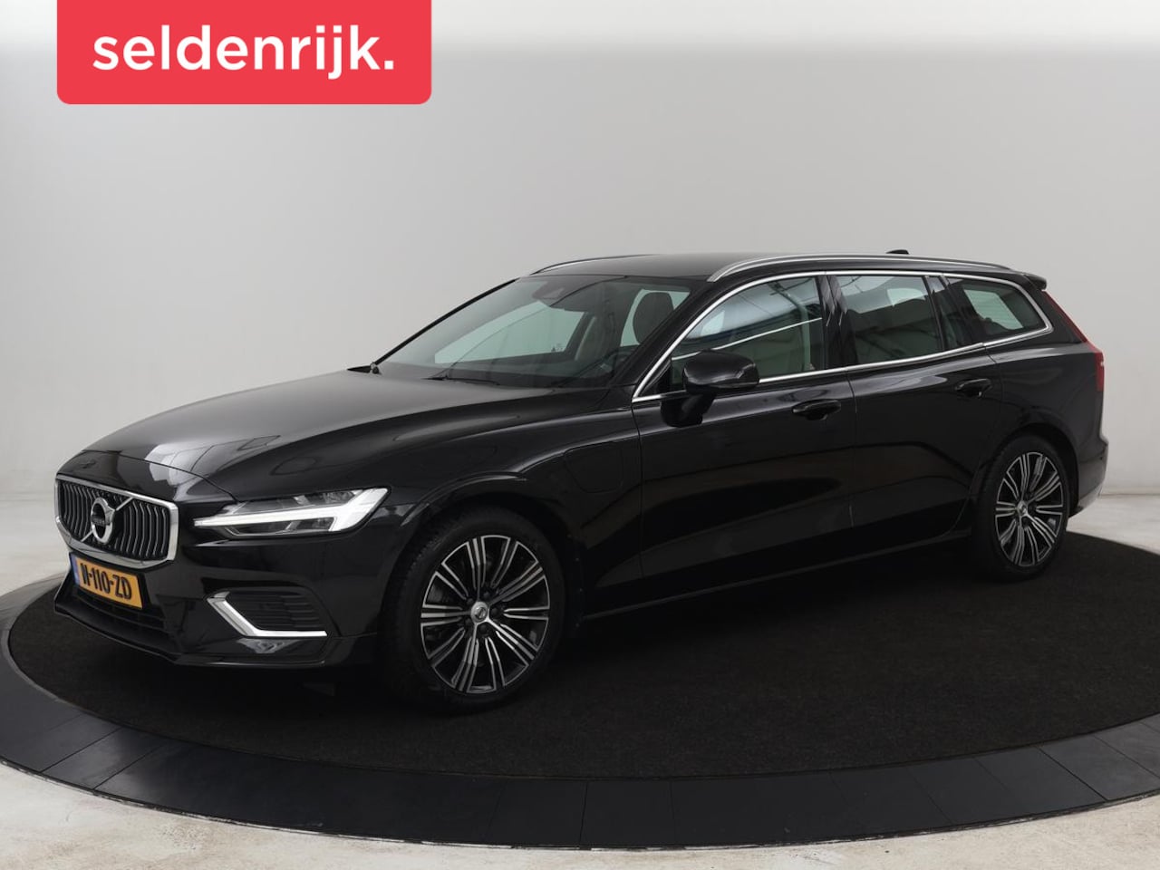 Volvo V60 - 2.0 T6 Recharge AWD Inscription | Leder | Stoel & stuurverwarming | Adaptive cruise | Came - AutoWereld.nl