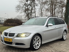 BMW 3-serie Touring - 325xi Dynamic Executive Automaat/XENON/LEER