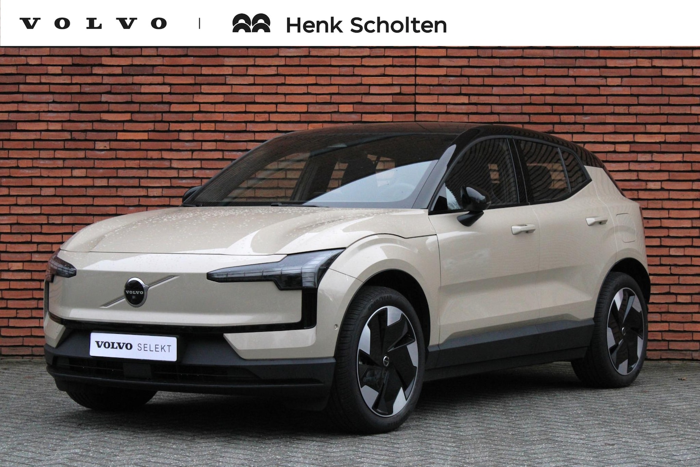 Volvo EX30 - Single Motor Extended Range Ultra 69 kWh | Verwarmbare Voorstoelen | Panorama Dak | 360 G - AutoWereld.nl