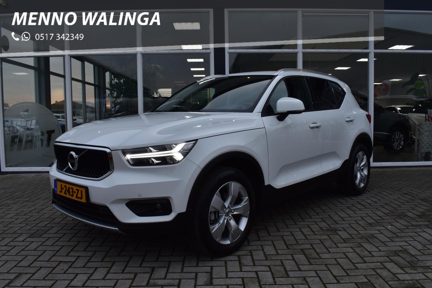 Volvo XC40 - 1.5 T2 Business Pro|Automaat|Benzine|Elektrische Trekhaak|Stoel/Stuurverwarming|Navigatie| - AutoWereld.nl