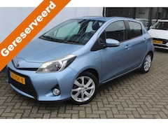 Toyota Yaris - 1.5 Full Hybrid Dynamic Panoramadak l Parkeercamera l Keyless start l PDC l LM