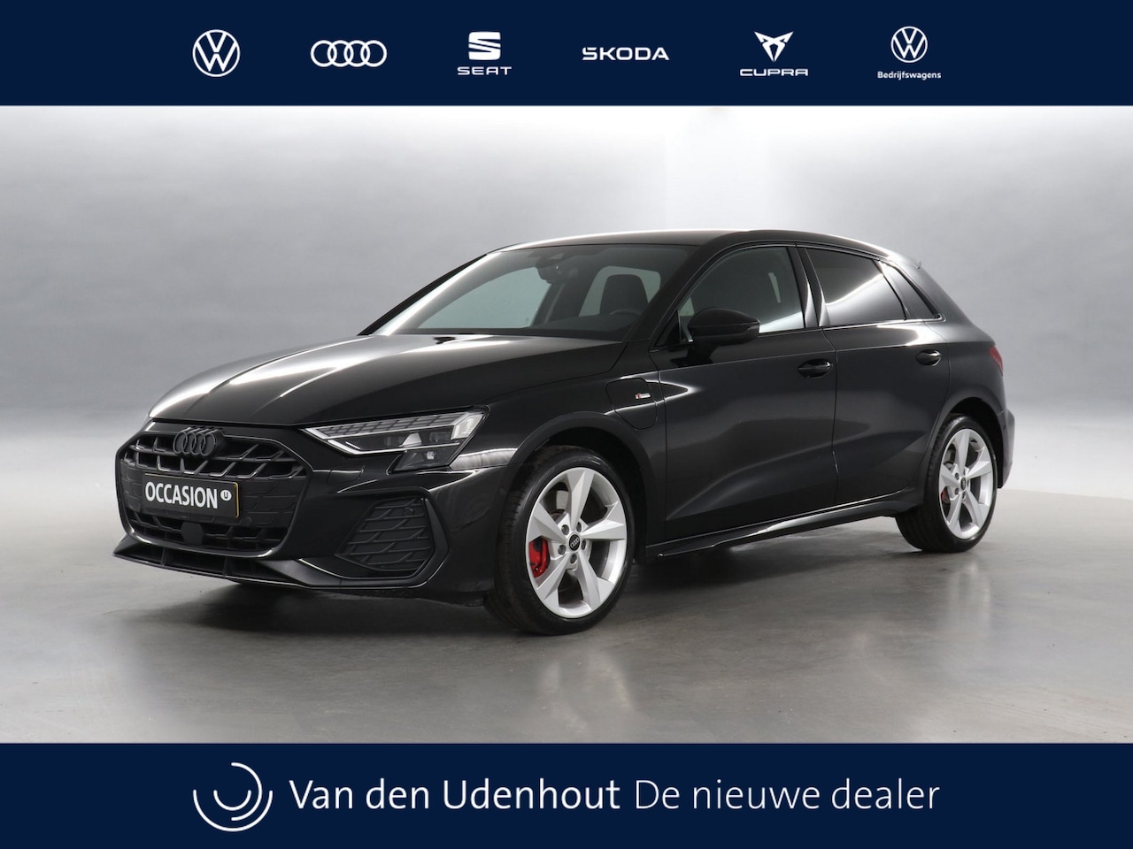 Audi A3 Sportback - 45 TFSI 272pk e S edition Competition S-Tronic / Navigatie / Stoelverwarming / Camera - AutoWereld.nl