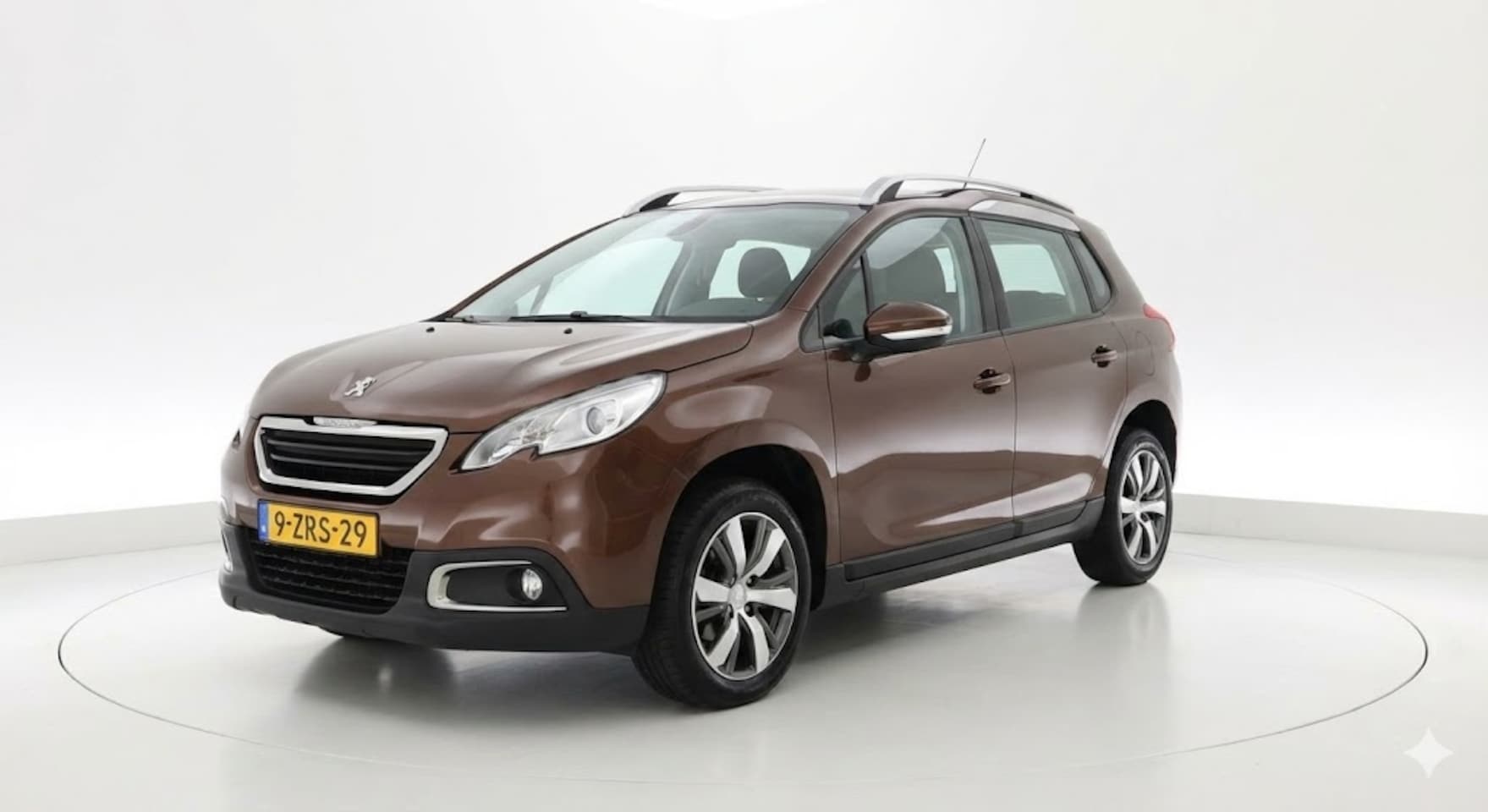 Peugeot 2008 - 1.2 | Geen import | Automaat | Navi | Cruise | Trekhaak | Panora - AutoWereld.nl