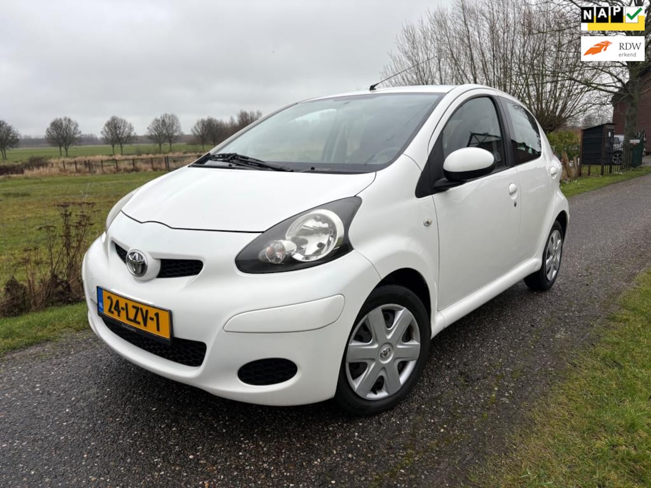 Toyota Aygo - 1.0-12V Comfort 1.0-12V Comfort - AutoWereld.nl