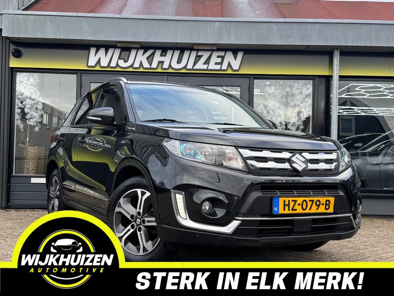 Suzuki Vitara - 1.6 High Executive Automaat met Panorama dak !!! Camera !!! NL Auto !!! - AutoWereld.nl