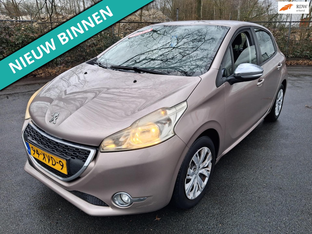 Peugeot 208 - 1.2 VTi Active LEUKE AUTO RIJDT EN SCHAKELT GOED - AutoWereld.nl