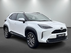 Toyota Yaris Cross - 1.5 Hybrid 130 Black Edition, Safety + Winter pakket