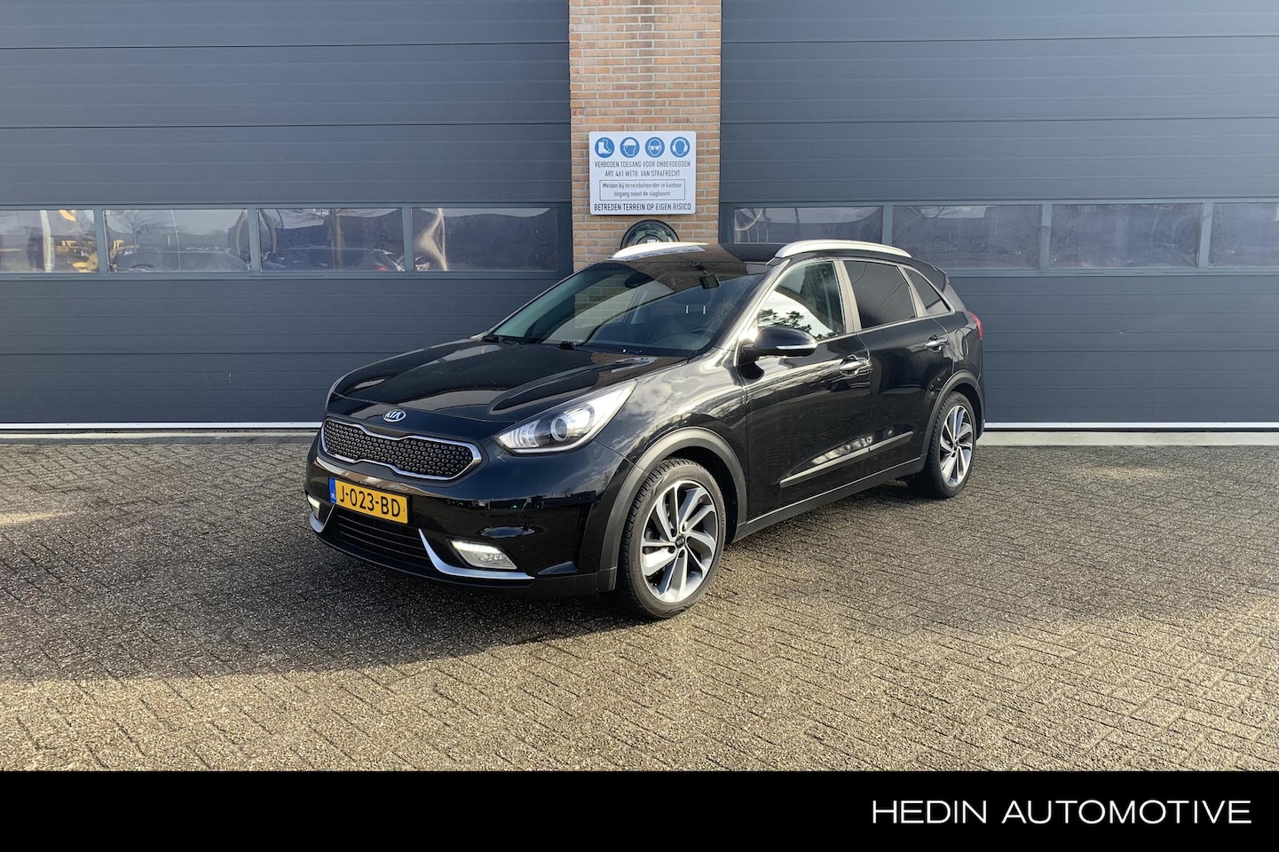Kia Niro - 1.6 GDi Hybrid ExecutiveLine Trekhaak | Keyless Entry | Stoel-en-Stuurverwarming | Memory - AutoWereld.nl