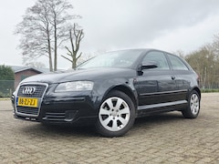 Audi A3 - 1.6 Ambiente Pro L