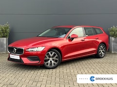 Volvo V60 - 2.0 B3 Essential | Achterbank verwarmd | Achteruitrijcamera | Cruise control