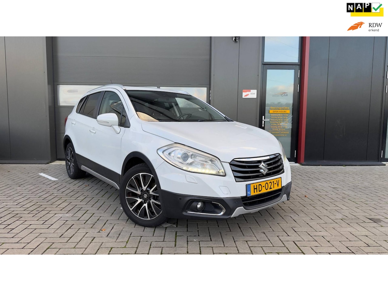 Suzuki SX4 S-Cross - 1.6 High Executive 1.6 High Executive - AutoWereld.nl