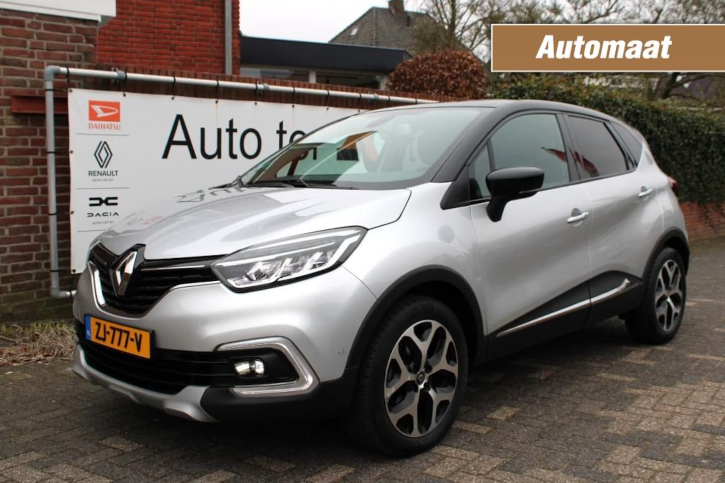 Renault Captur - TCe 150 pk Intens Automaat met o.a.camera/panoramadak/blindspotwarning e.t.c. - AutoWereld.nl