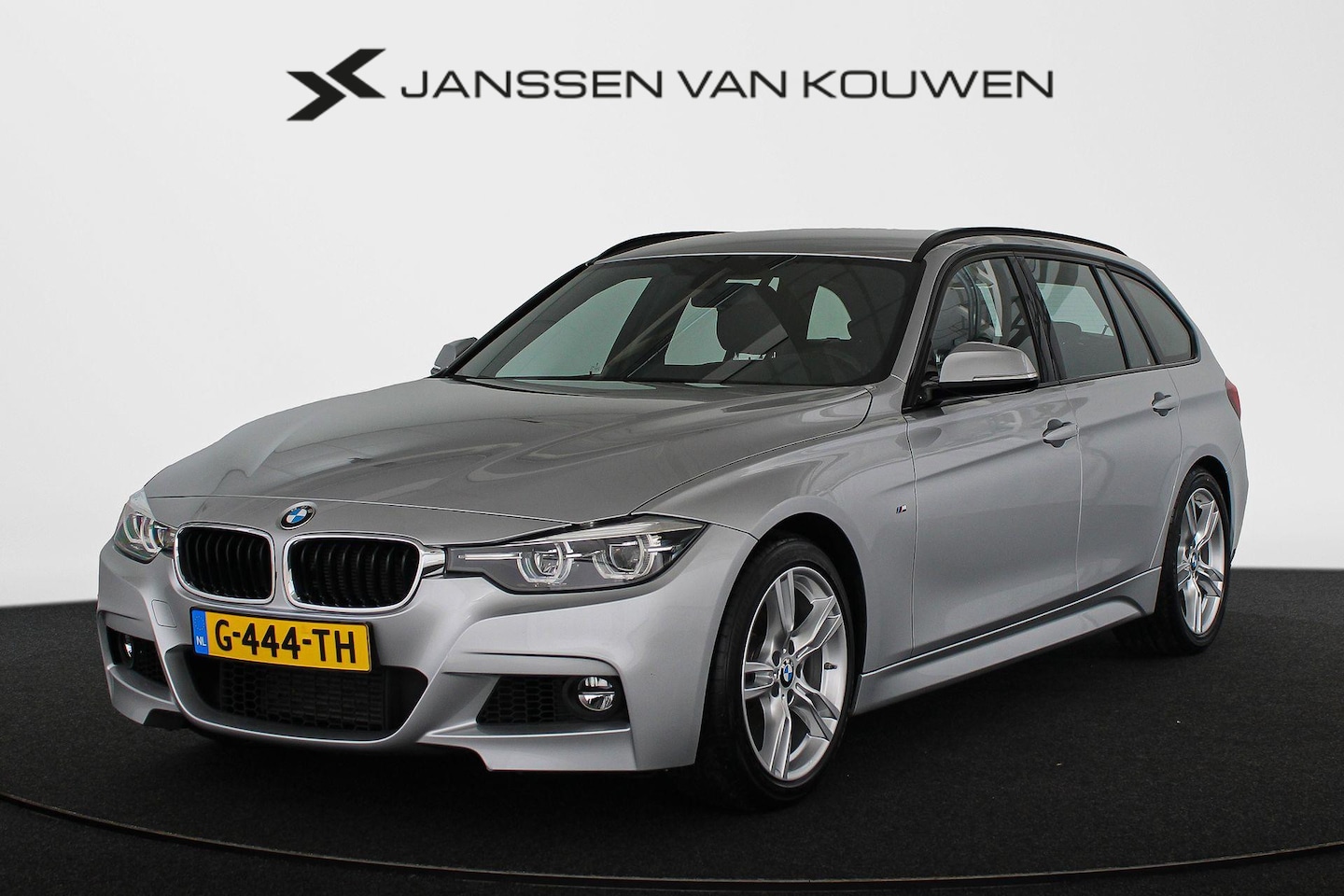 BMW 3-serie Touring - 318i M Sport Corporate Lease / Lederen Sportstoelen / Stoelverwarming / Trekhaak - AutoWereld.nl