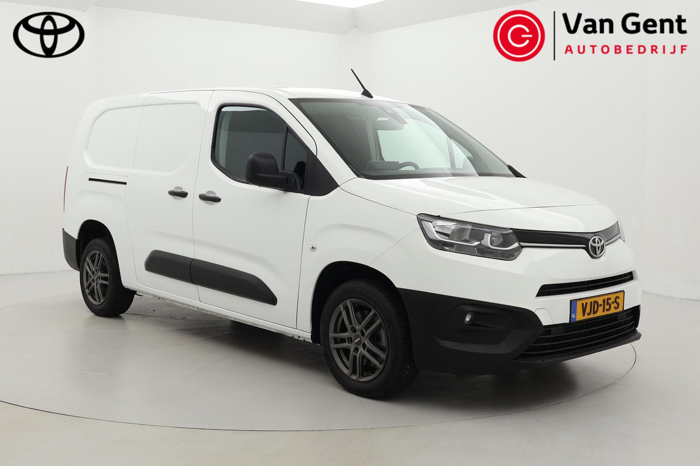 Toyota ProAce City - 1.5 D-4D Navigator Long | Trekhaak | Navigatie | Apple Carplay / Android Auto | Cruise Con - AutoWereld.nl