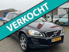 Volvo XC60 - 2.0 D3 Summum Automaat 1e eigenaar dealer onderhouden leerbekeleding stoelverwarming open