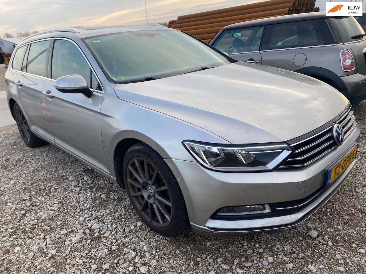 Volkswagen Passat Variant - 2015 * 2.0 TDI Highline *MOTOR DEFECT *MOTOR SCHADE - AutoWereld.nl
