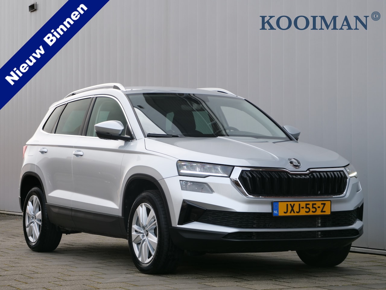 Skoda Karoq - 1.5 TSI ACT Greentech Selection 150 Pk DSG-7 Automaat DAB / Apple Carplay / Camera / PDC - AutoWereld.nl