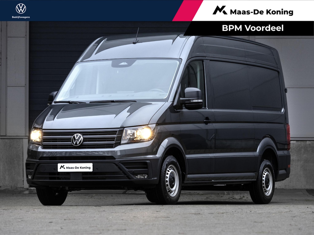 Volkswagen Crafter - Bedrijfswagens 35 2.0 TDI 140pk Highline L3H3 · Camera · Trekhaak · Tussenschot · Alarm · - AutoWereld.nl