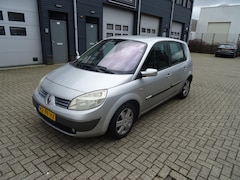 Renault Scénic - 1.6-16V Privilège Luxe