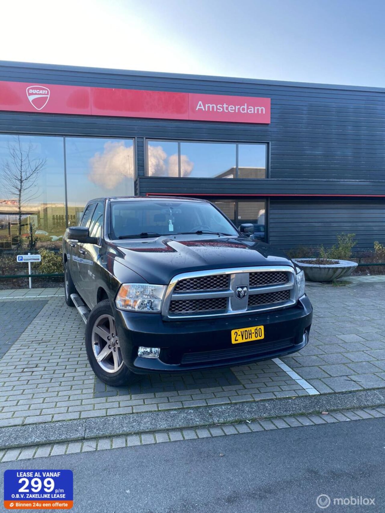 Dodge Ram 1500 - 4X4 5.7 V8 4x4 Quad Cab 6'4 - AutoWereld.nl