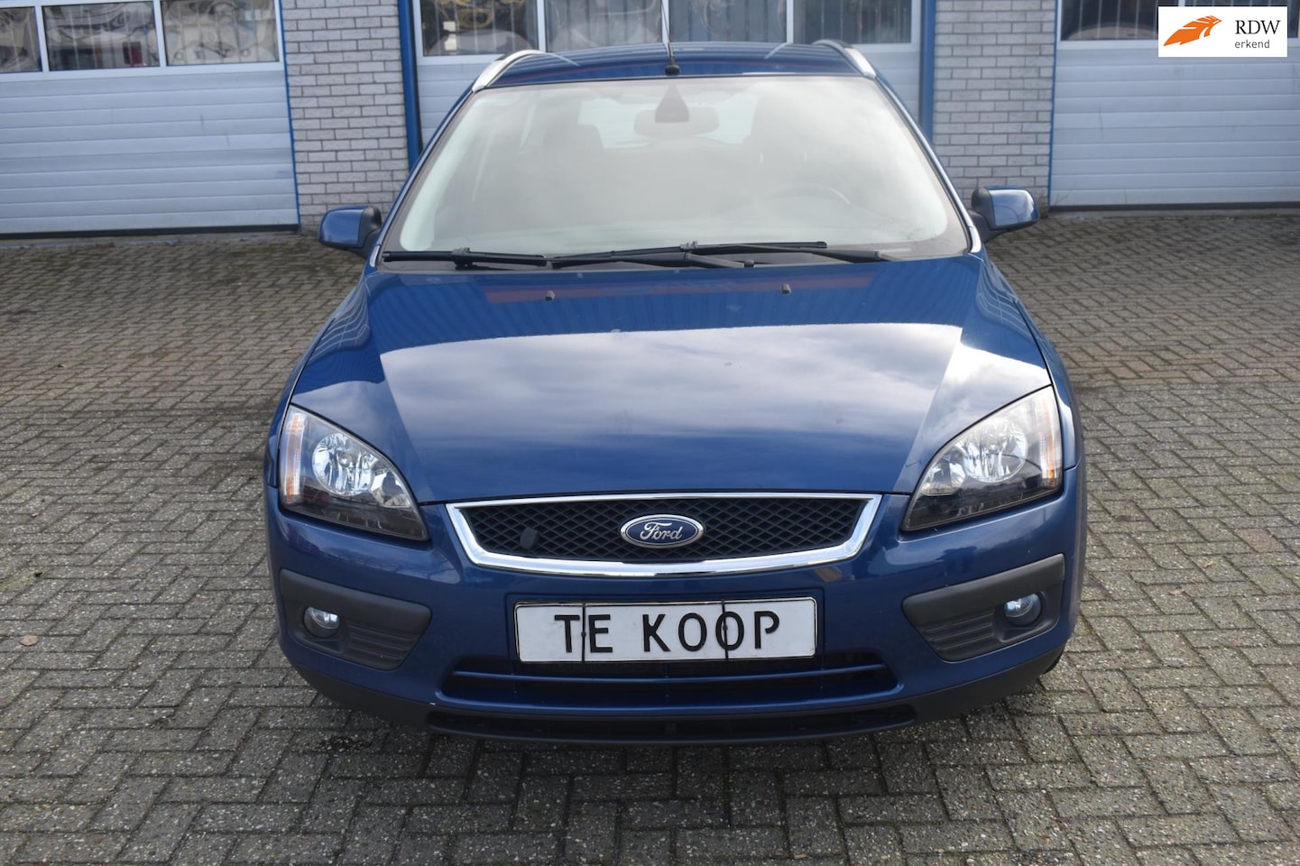 Ford Focus Wagon - 1.8-16V Ambiente Flexifuel NIEUWE APK WEINIG KM NAP - AutoWereld.nl