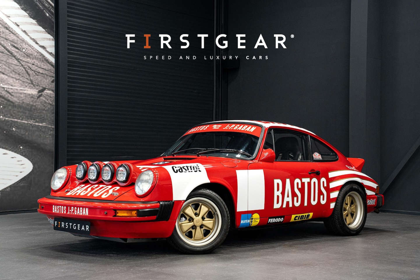 Porsche 911 - 2.2 T rally car *Rolkooi / Kuipstoelen / Originele 15" Fuchs-velgen / Vierpunts-veiligheid - AutoWereld.nl