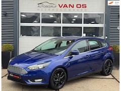 Ford Focus - 1.0 First Edition l Start stop l Climate controle l Trekhaak l Veel opties l