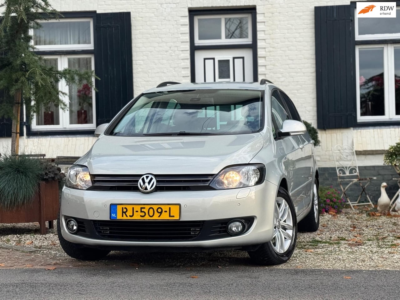 Volkswagen Golf Plus - 1.2 TSI Easyline|Stoelverwarming|Clima|Trekhaak| - AutoWereld.nl