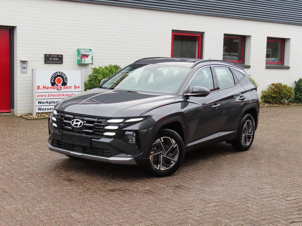 Hyundai Tucson - 1.6 T-GDi PHEV 252pk 2WD Aut Comfort/ Nieuwe voorraad auto met 7500 euro voordeel/ Adaptie - AutoWereld.nl