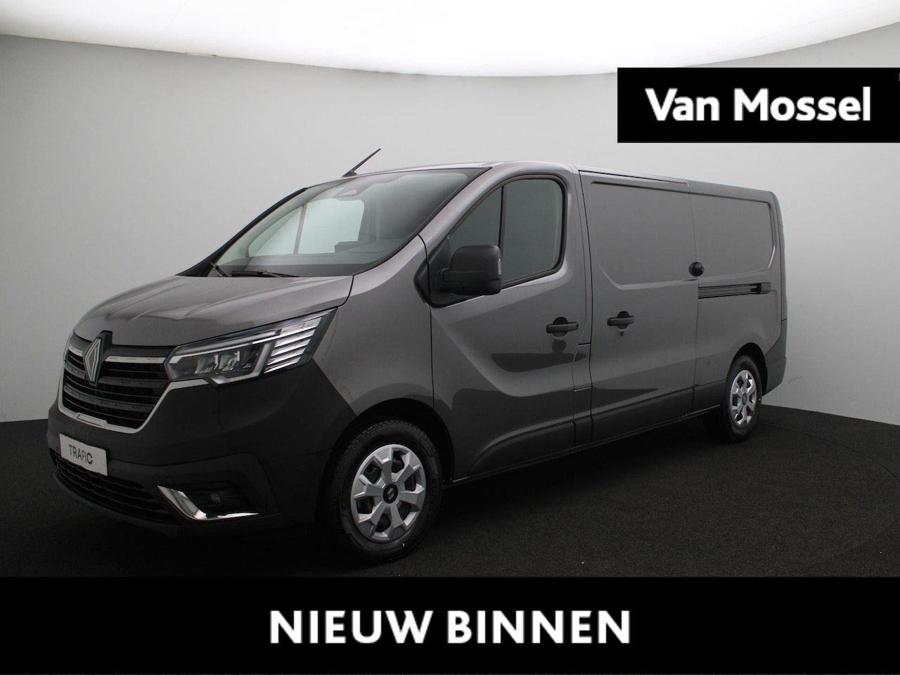 Renault Trafic E-Tech - T29 L2H2 Advance 52 kWh | Adittionele Parkeerhulp | zijschuifdeur links | Passagiersstoel - AutoWereld.nl
