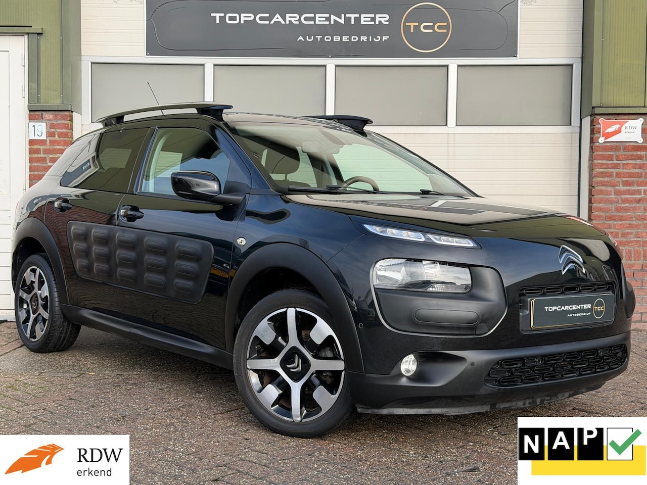 Citroën C4 Cactus - 1.2 Business/NAVI/CAMERA/PARKS/APK/NAP - AutoWereld.nl