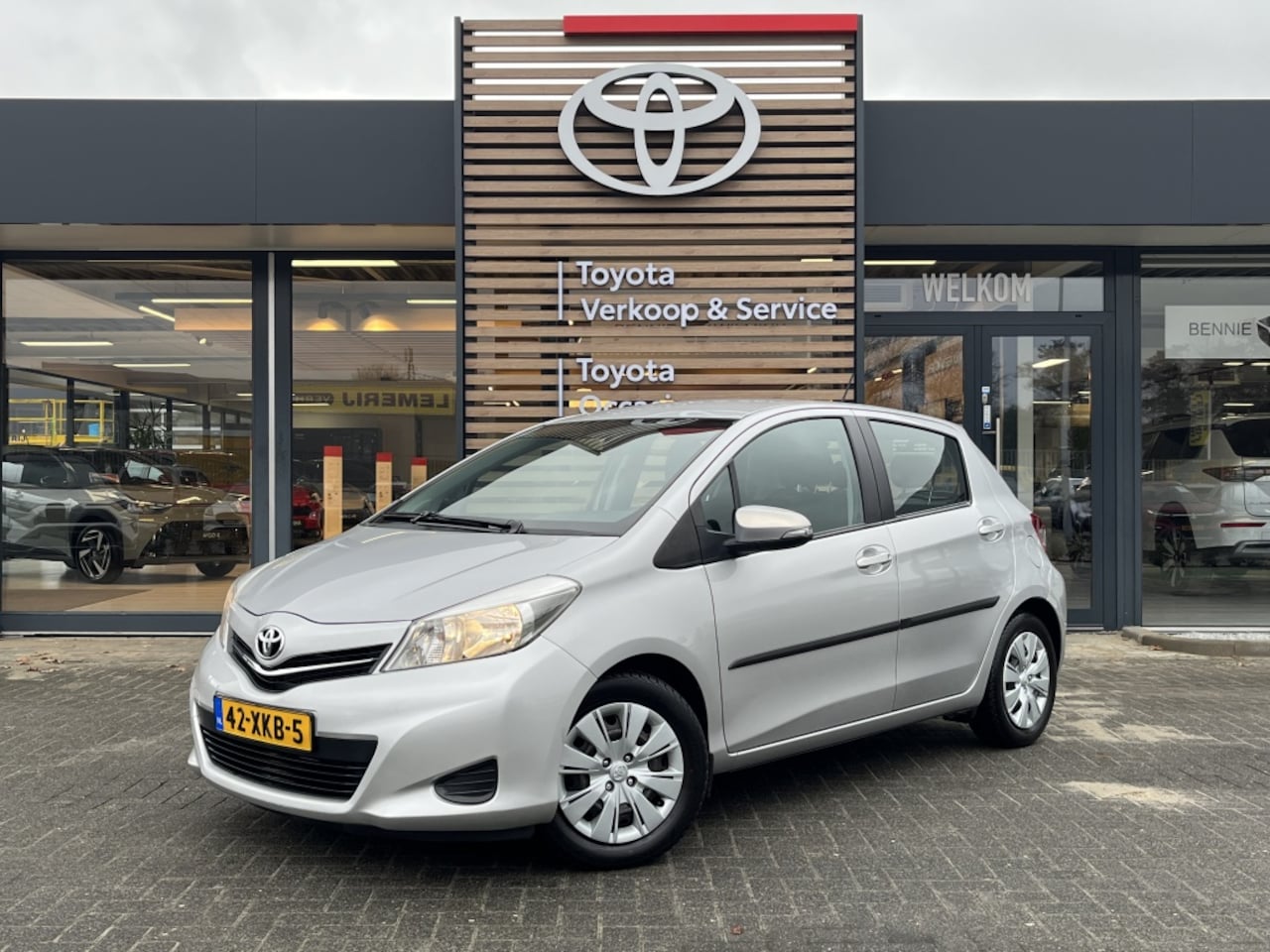 Toyota Yaris - 1.3 VVT-i Aspiration | Automaat | Trekhaak | Cruise | Camera - AutoWereld.nl