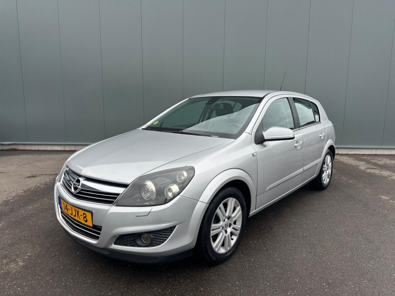 Opel Astra - 1.8 Cosmo LEDER | ONDERHOUDSBOEKJE ! - AutoWereld.nl