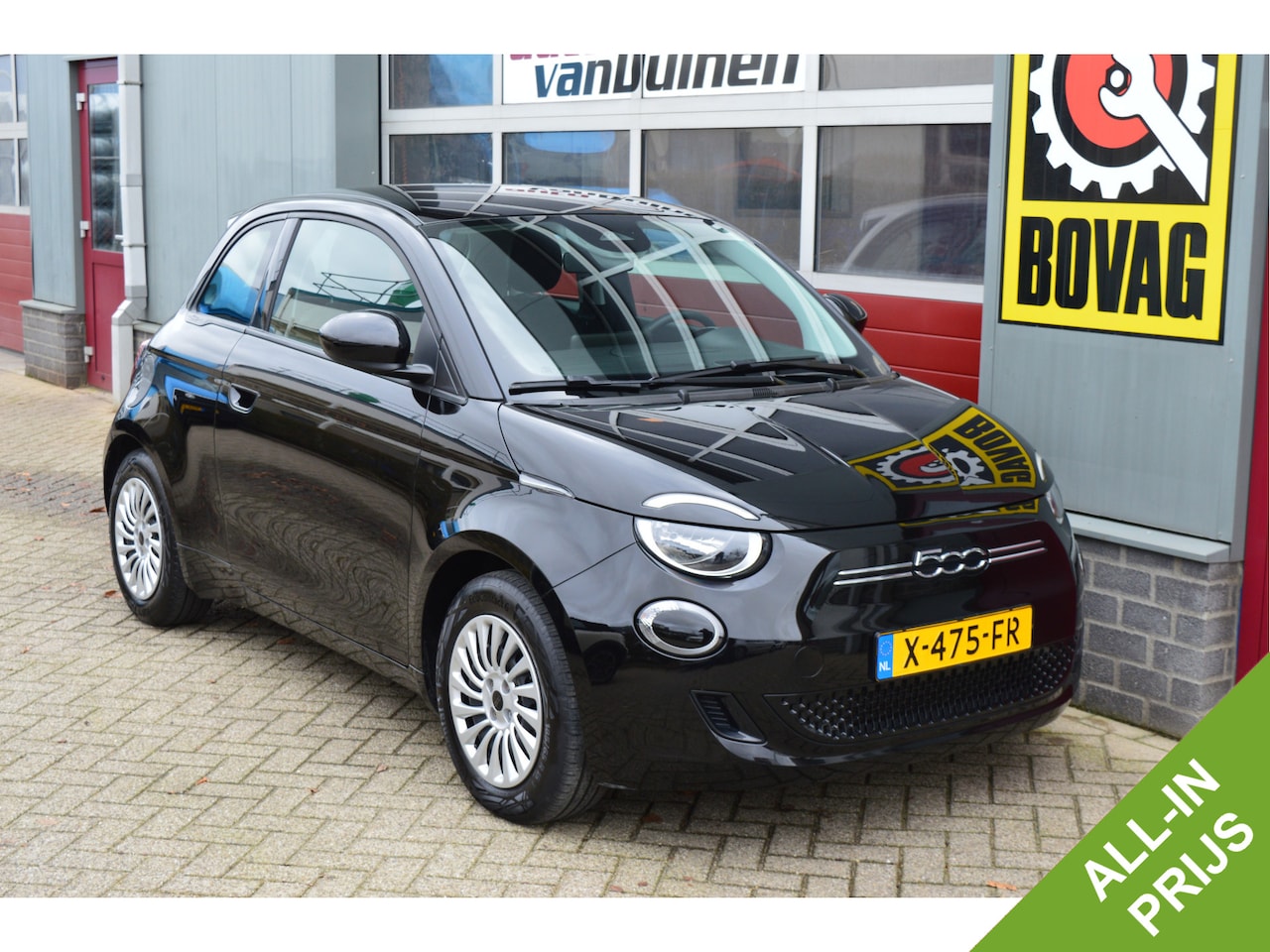 Fiat 500 - Urban 42 kWh O.a: Carplay, Cruise, Clima, Bluetooth, Etc. All-in prijs! - AutoWereld.nl