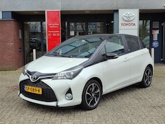 Toyota Yaris - 1.0 VVT-i BI-TONE TREKHAAK LM-VELGEN CLIMA BLUETOOTH CAMERA PRIVACY GLASS EL-RAMEN/SPIEGEL