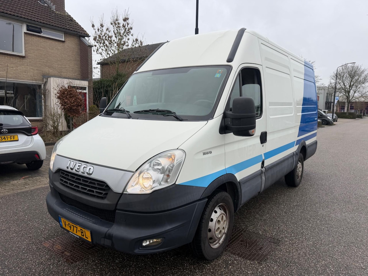 Iveco Daily - 35 S 13V 330 H2 35S13V 330 H2 - AutoWereld.nl