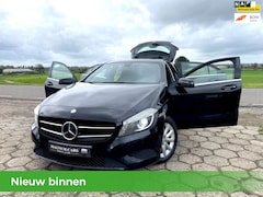 Mercedes-Benz A-klasse - 180 AMG NAP 5Drs Xenon Leder Navi Scherm Trekhaak Airco full Option