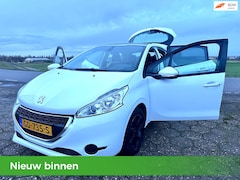 Peugeot 208 - 1.2 VTi 5DRS STOELVERWARMING| NAVI SCHERM| AIRCO| PANORAMADAK|NIEUWMODEL