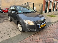 Skoda Fabia Combi - 1.4-16V Tour