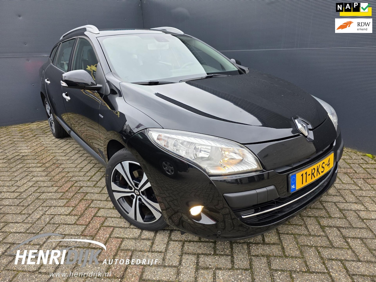 Renault Mégane Estate - 2.0 Bose Automaat / Navi / Trekhaak / Cruise / Clima / LMV - AutoWereld.nl